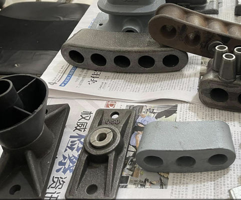 Sejsmicznie odporny system pociągowy ze stali