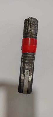 Odporny na korozję metryczny sznurek śruby kamiennej z osłoną rozszerzającą się